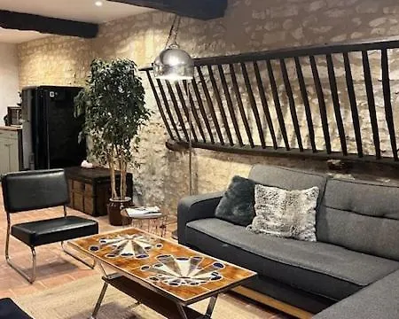 펜션 L'annexe, Maison Avec Jardin Proche Futuroscope