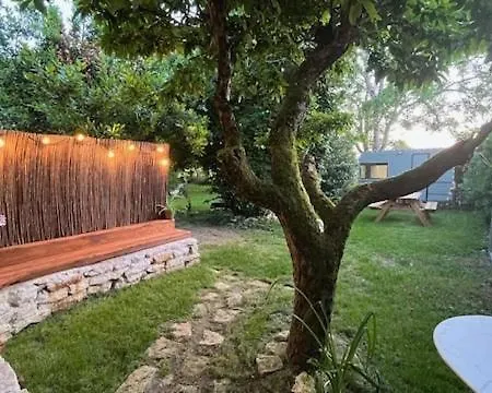 펜션 L'annexe, Maison Avec Jardin Proche Futuroscope 샤세노일 뒤 푸아투