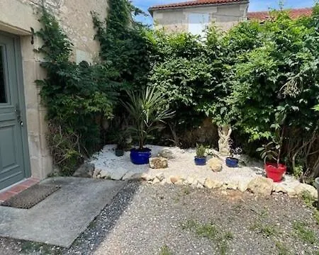 L'annexe, Maison Avec Jardin Proche Futuroscope