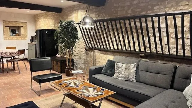 Hébergement de vacances L'annexe, Maison Avec Jardin Proche Futuroscope