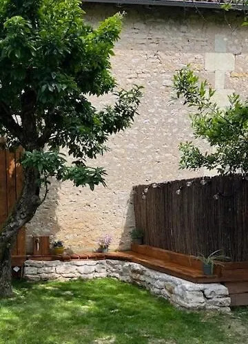 Hébergement de vacances L'annexe, Maison Avec Jardin Proche Futuroscope