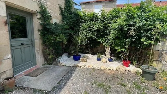 L'annexe, Maison Avec Jardin Proche Futuroscope