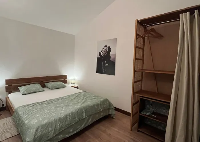 L'annexe, Maison Avec Jardin Proche Futuroscope